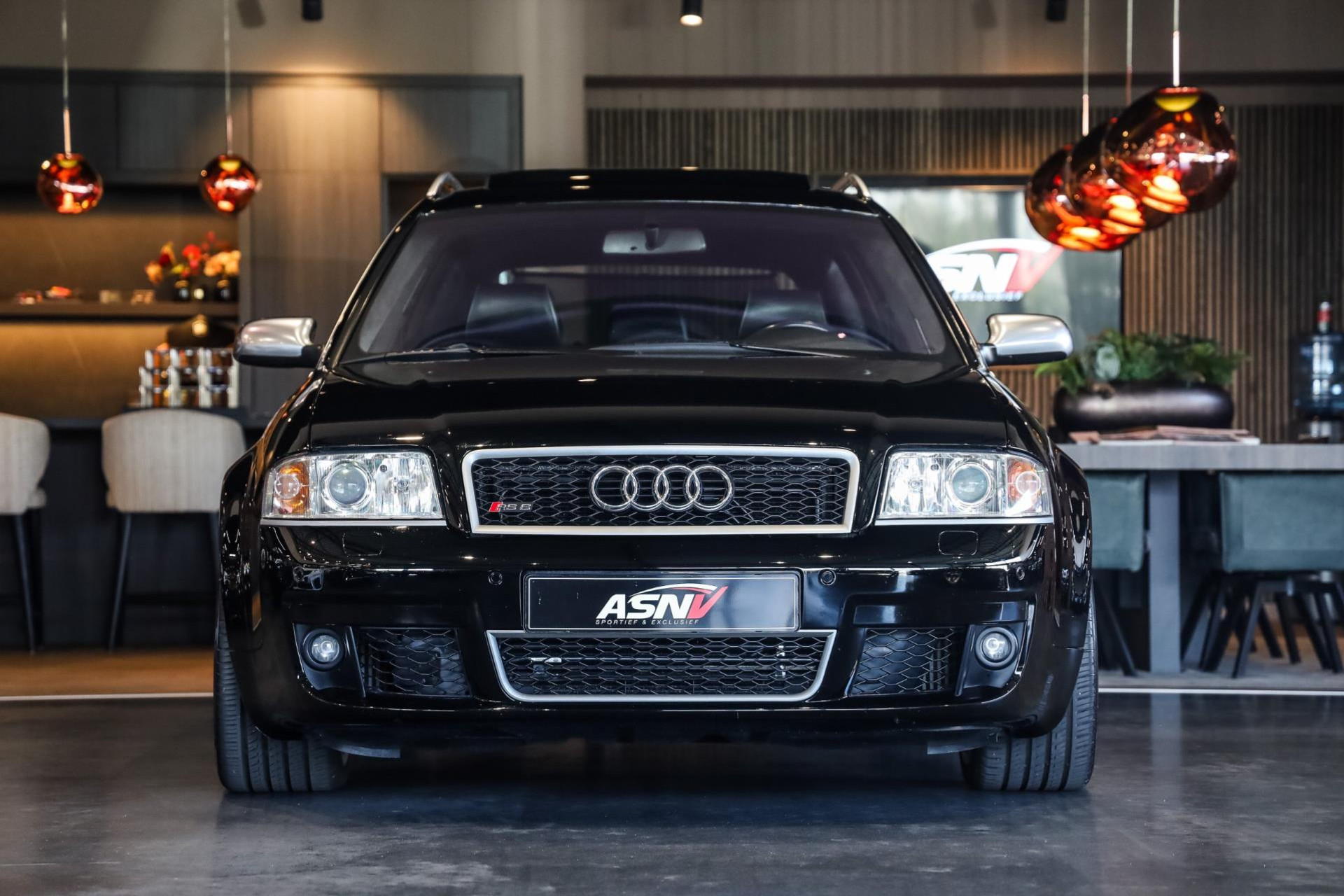 43758180-30.jpg
